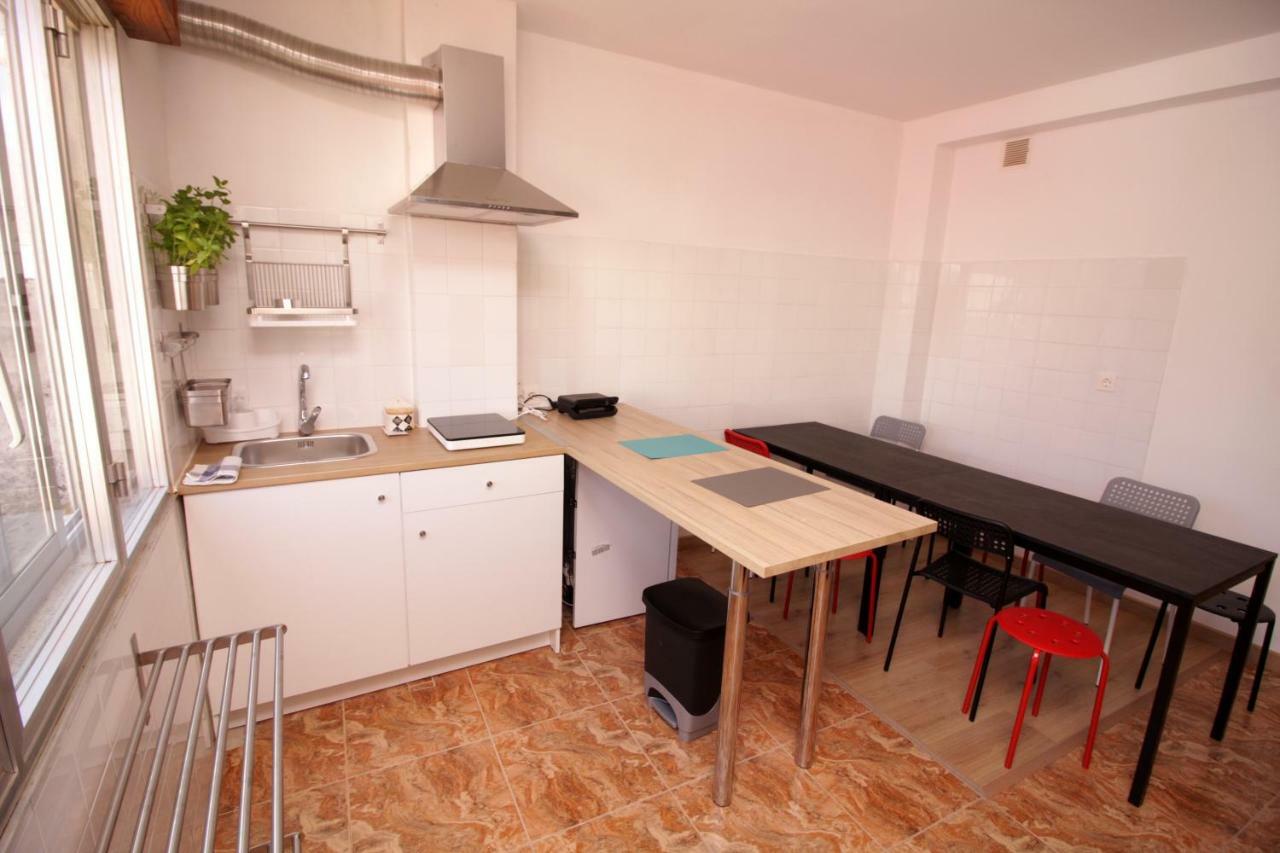 Albergue Lalin Centro Luaran gambar
